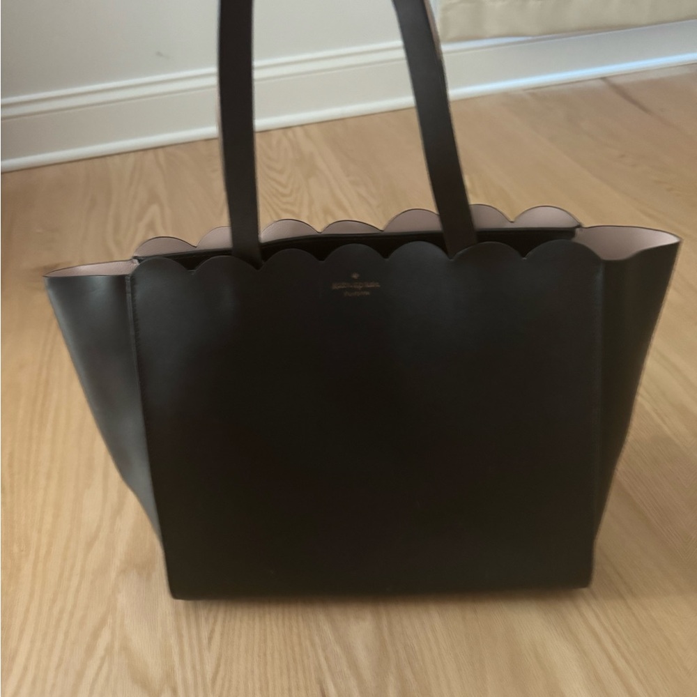 kate spade black scallop-edge leather tote - Picture 2 of 7